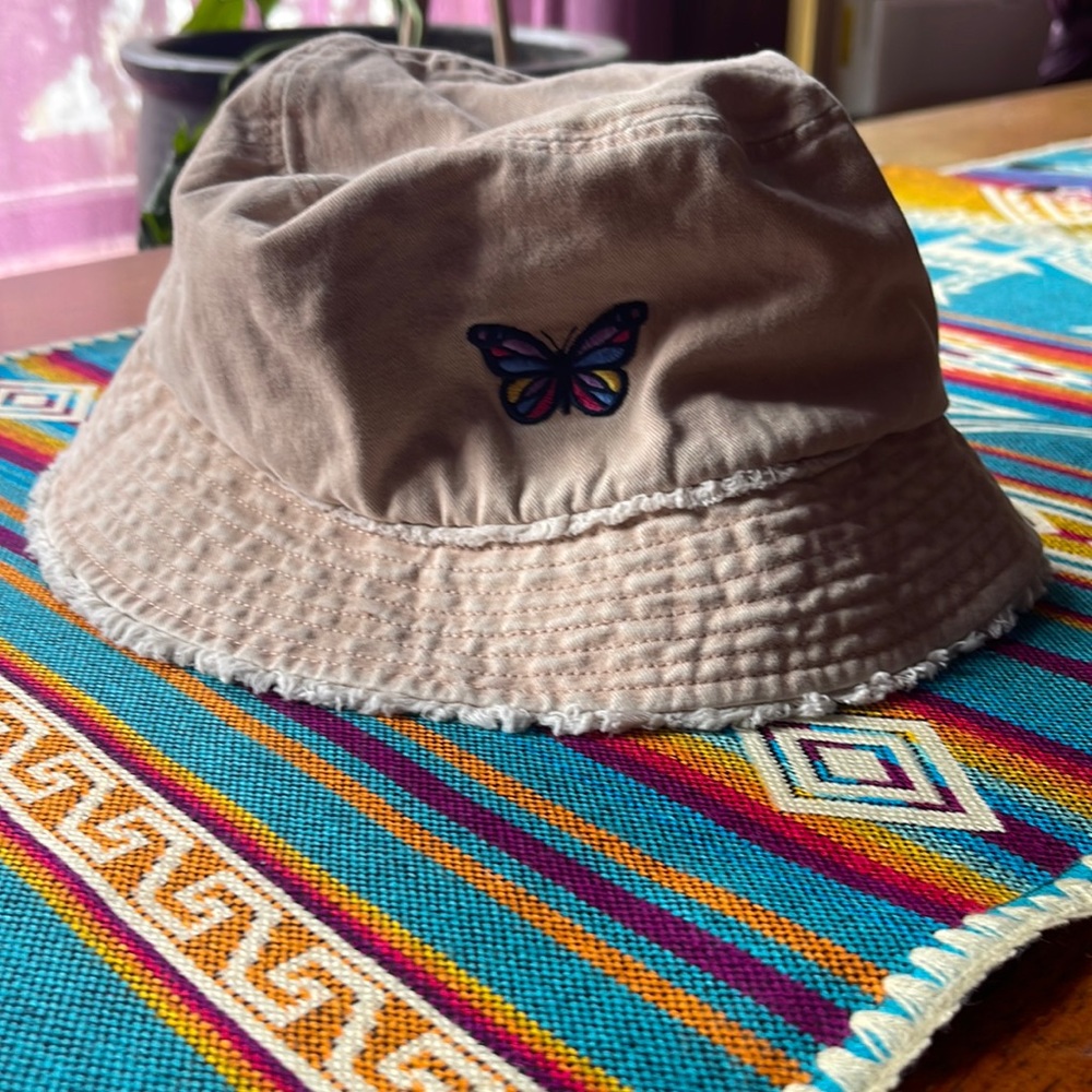 Bucket Hat
